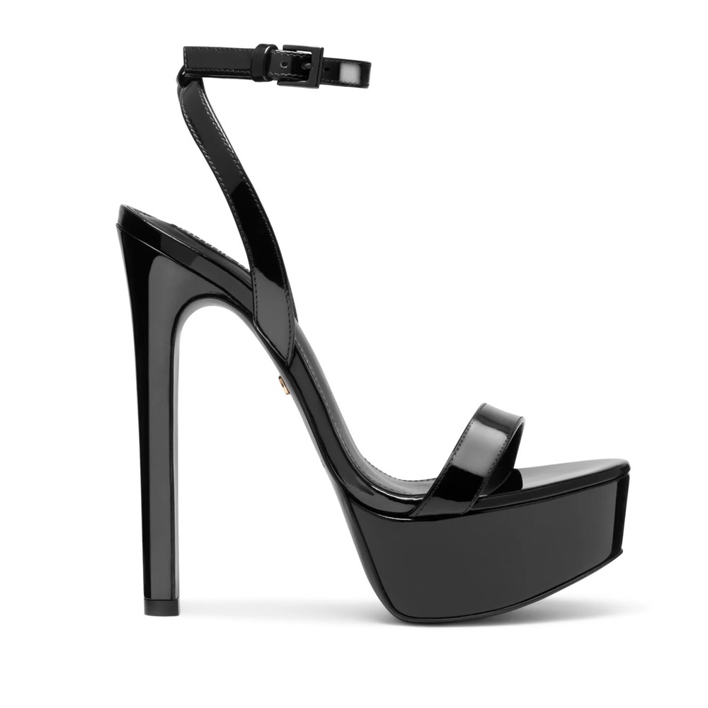 ❌❌SOLD❌❌ Ruthie Davis - Trophy 23 - Black Patent Leather Heels 🖤